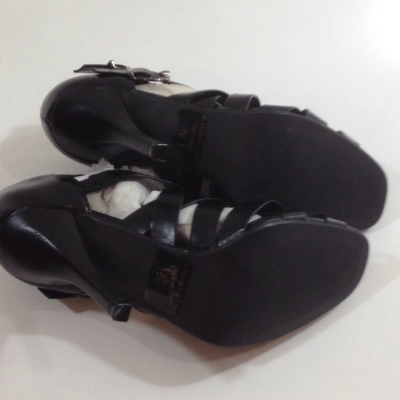 Delicious strappy sandals - Picture 6 of 8